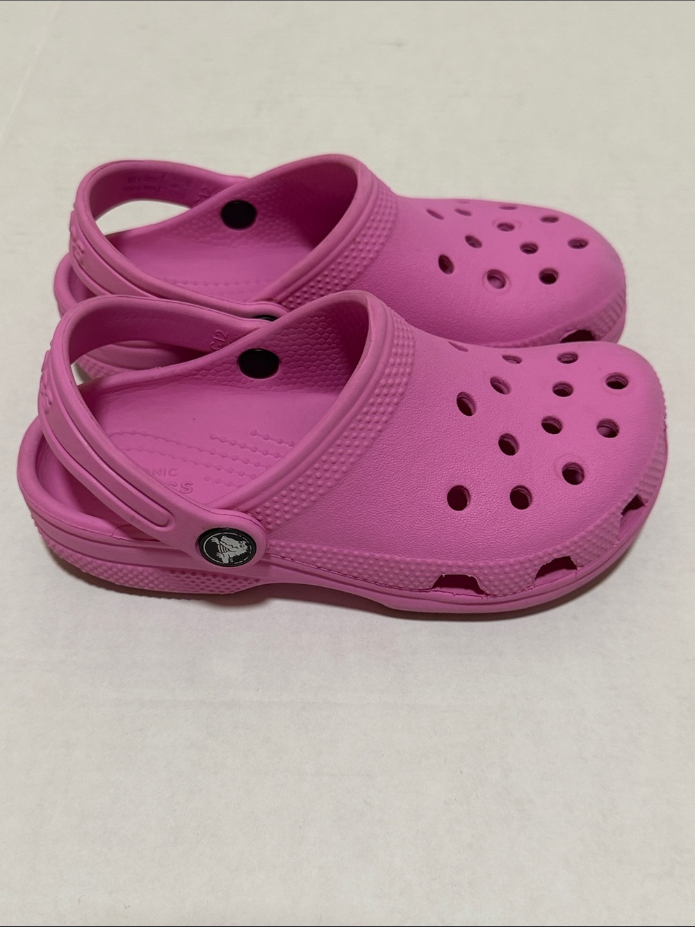 Crocs Kids Classic Pink Clogs Sandals Beach Pool - Toddler Size 12 - Picture 3 of 9